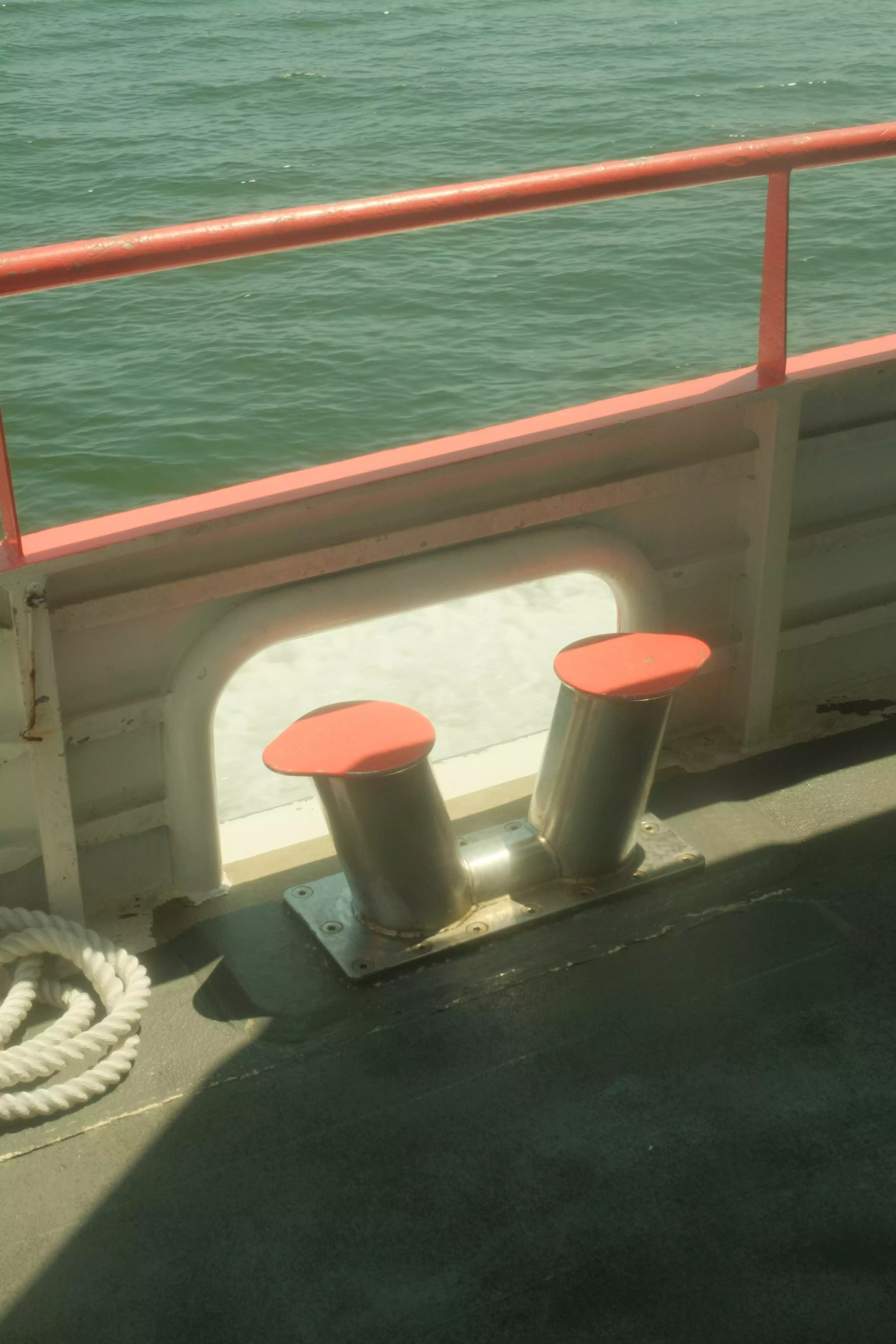 Ferry sur l'eau